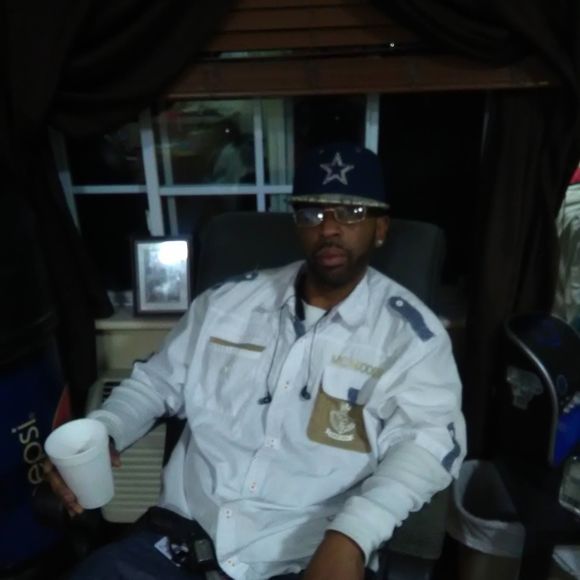 Meet your Posher, Keith - Picture 1 of 1